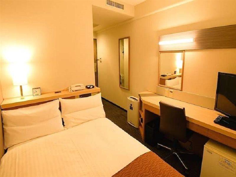 Via Inn Shin Osaka West Eksteriør billede