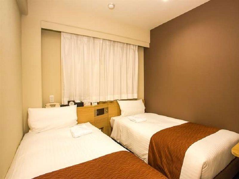 Via Inn Shin Osaka West Eksteriør billede