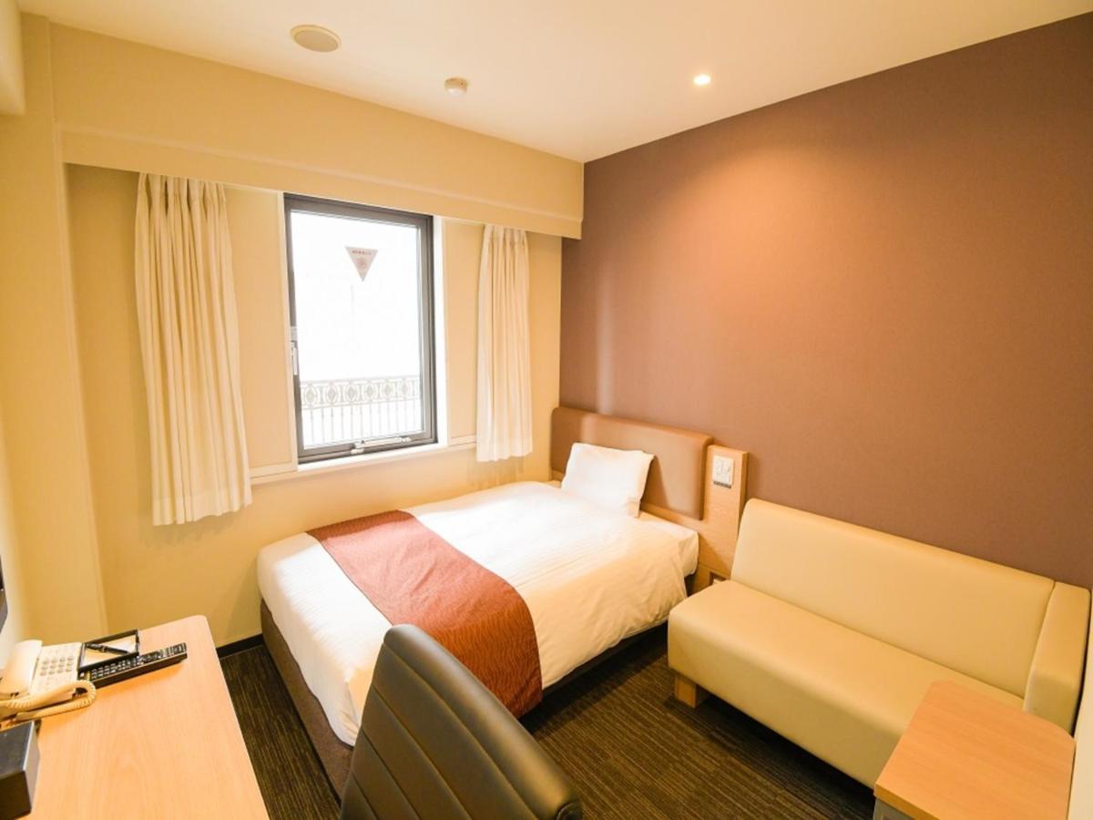 Via Inn Shin Osaka West Eksteriør billede