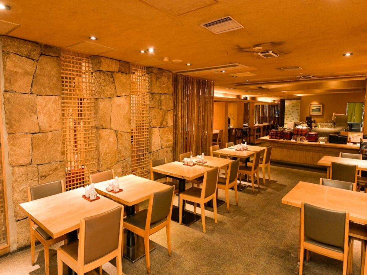 Via Inn Shin Osaka West Eksteriør billede