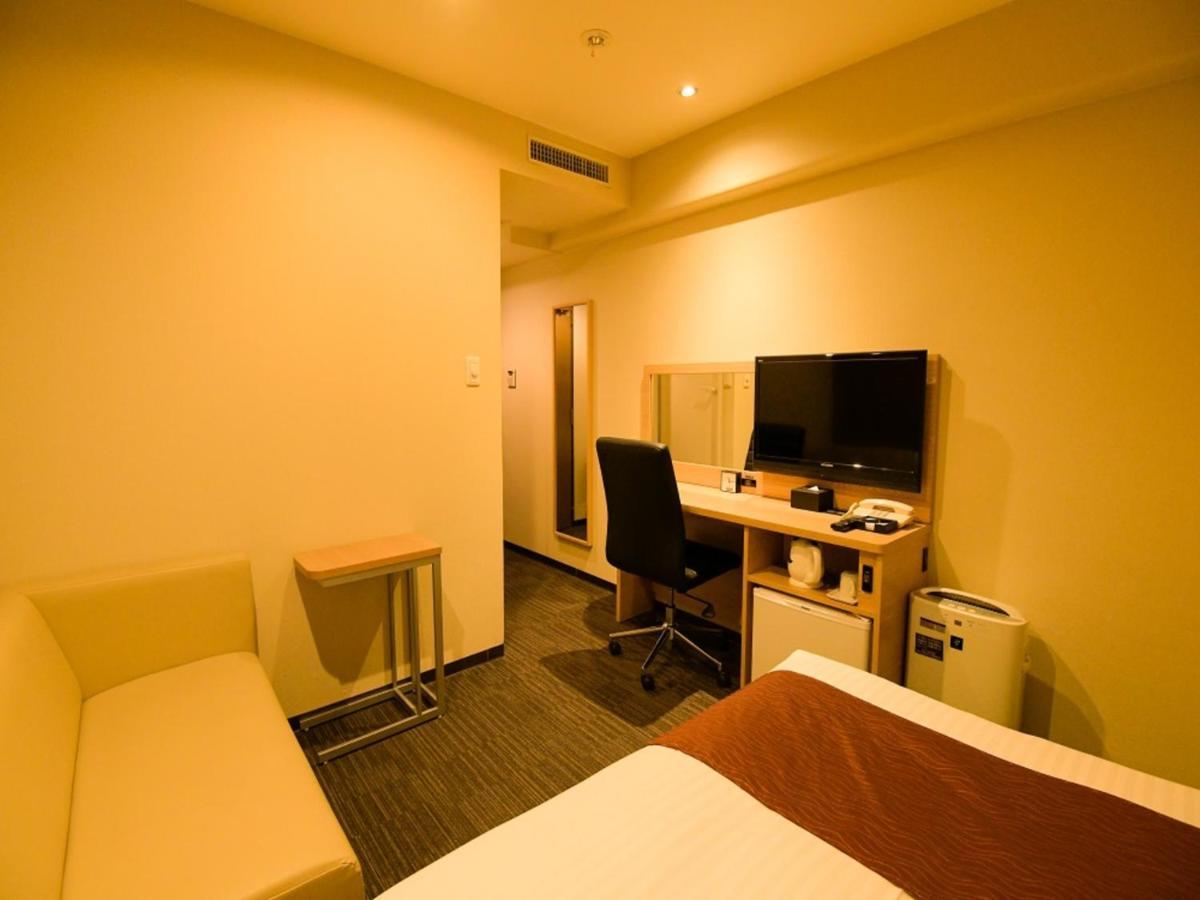 Via Inn Shin Osaka West Eksteriør billede