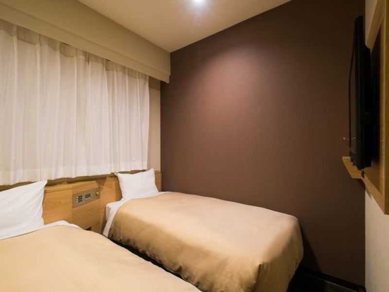 Via Inn Shin Osaka West Eksteriør billede